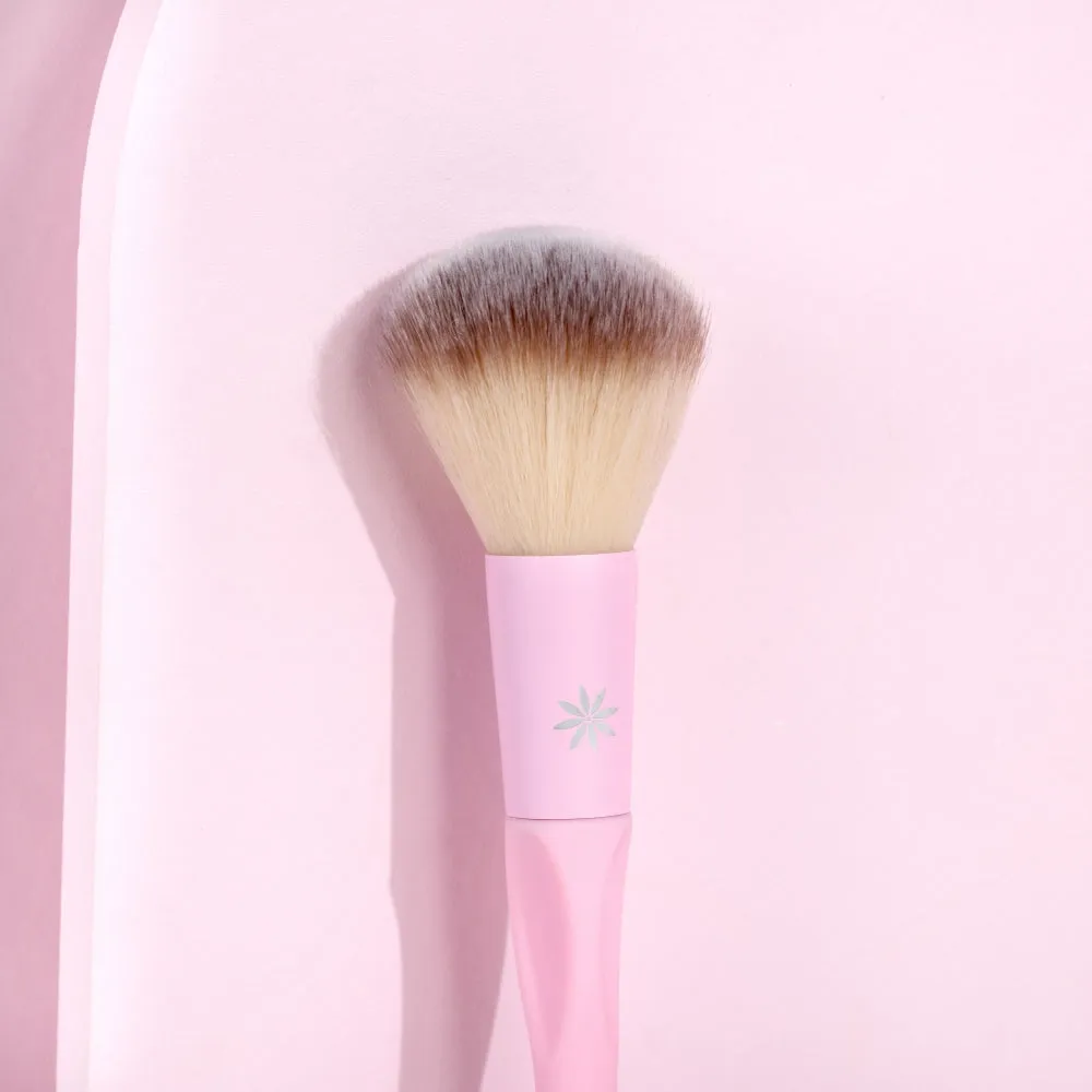 Brushworks HD Powder Blush Brush