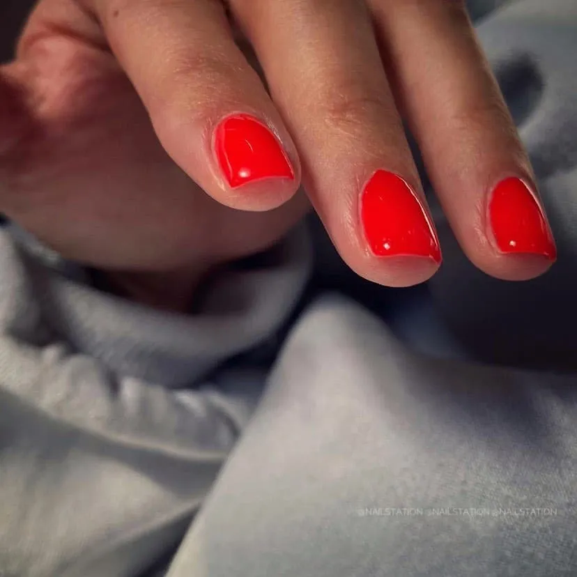 cardinal lemoine | Red gel polish