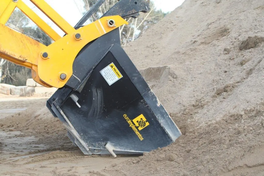 EI Attachments Refilling Bag Bucket Backhoe .98 Yards - 1.3 Yards for Backhoe