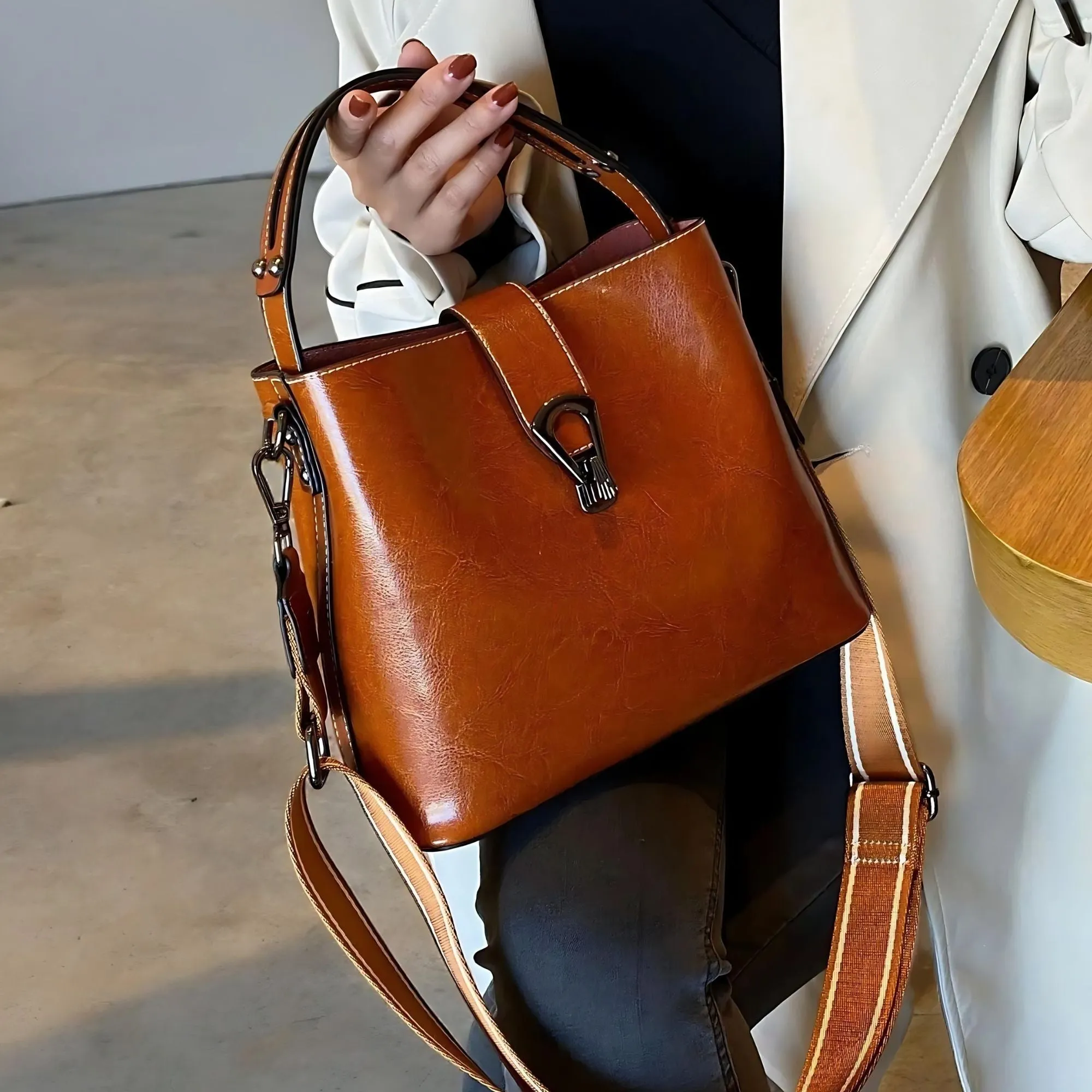 Real Oil Wax Leather Women's Bucket Bag