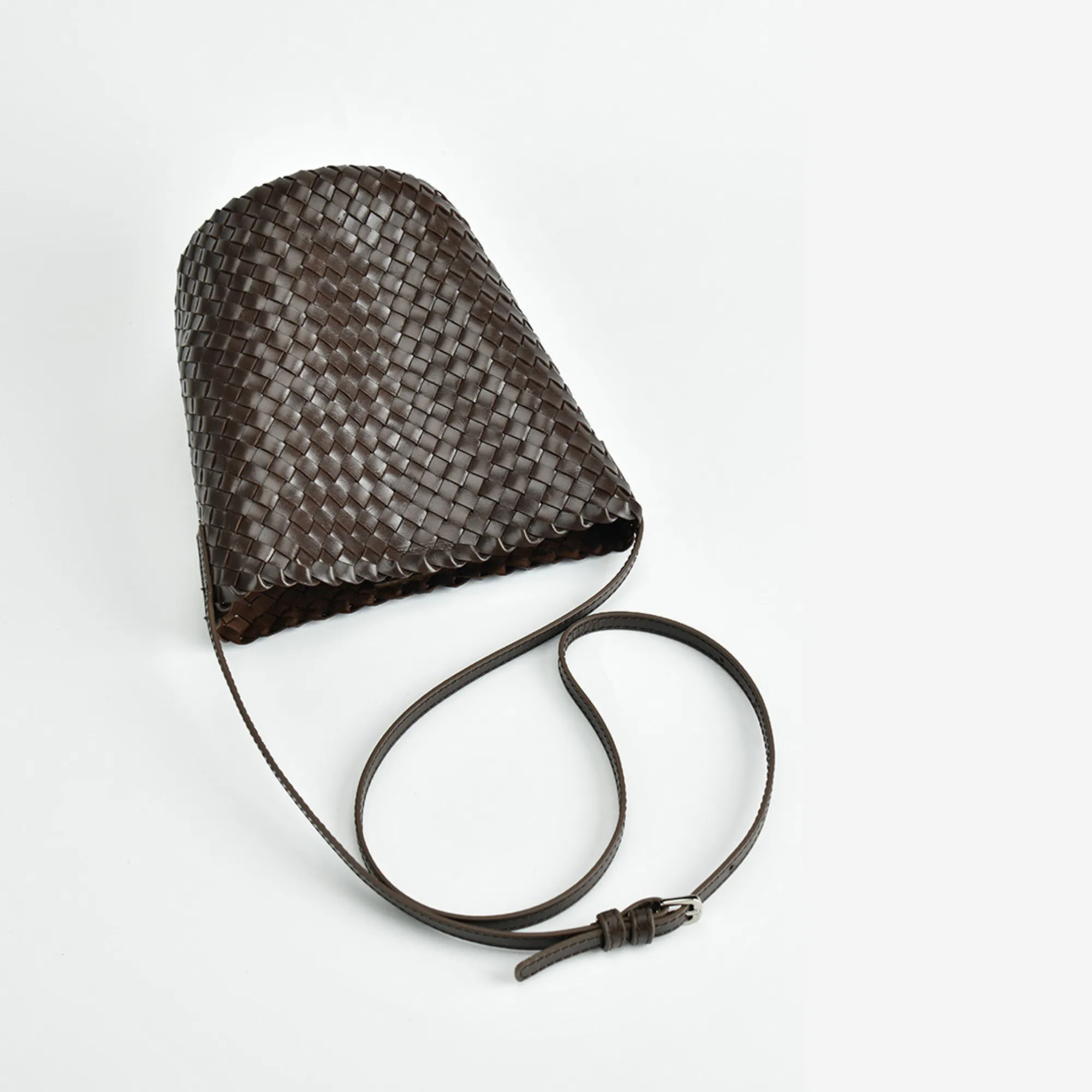 Weave Bucket Bag in Leather